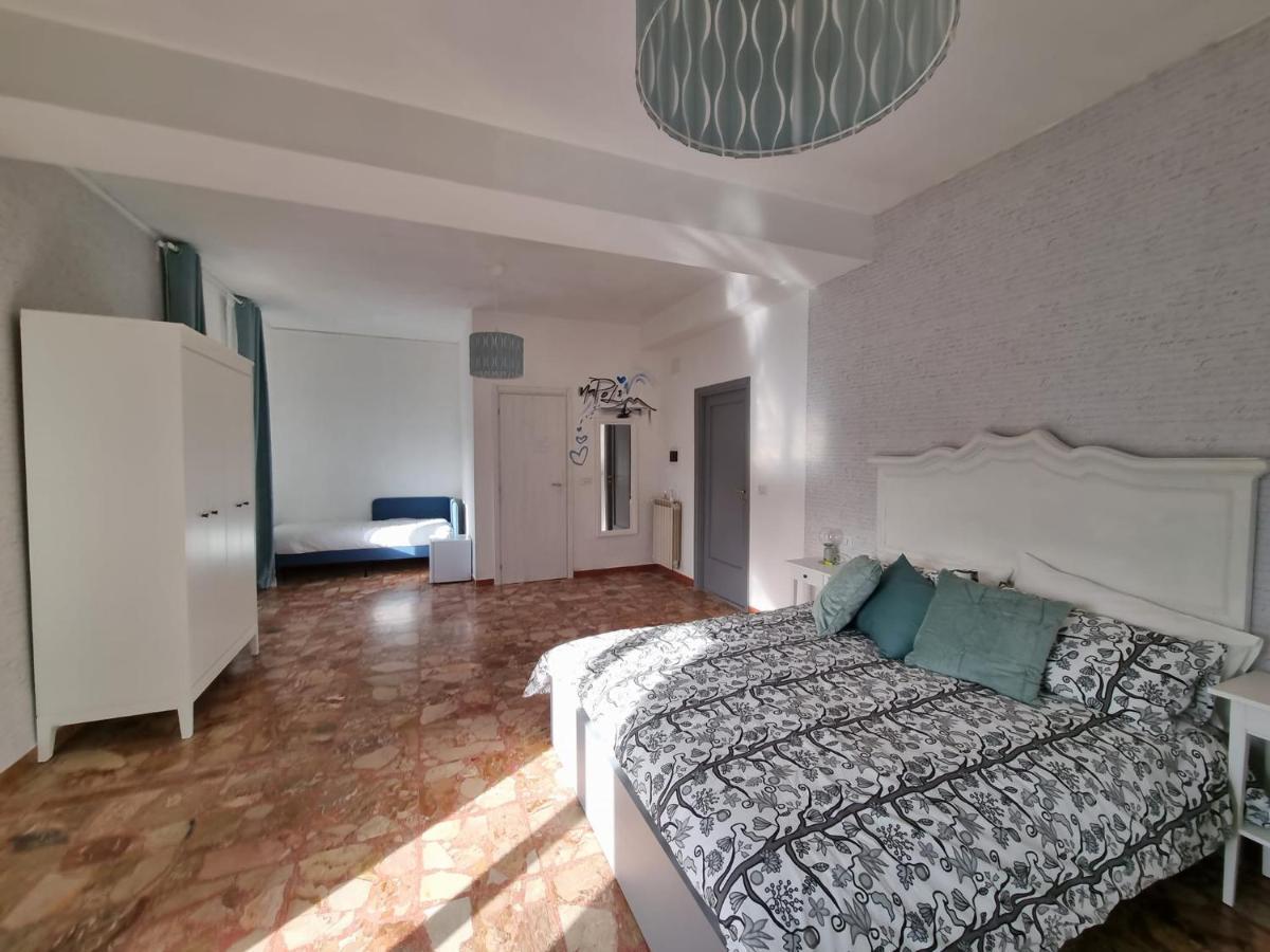 Bed and Breakfast Happy In Neapel Exterior foto