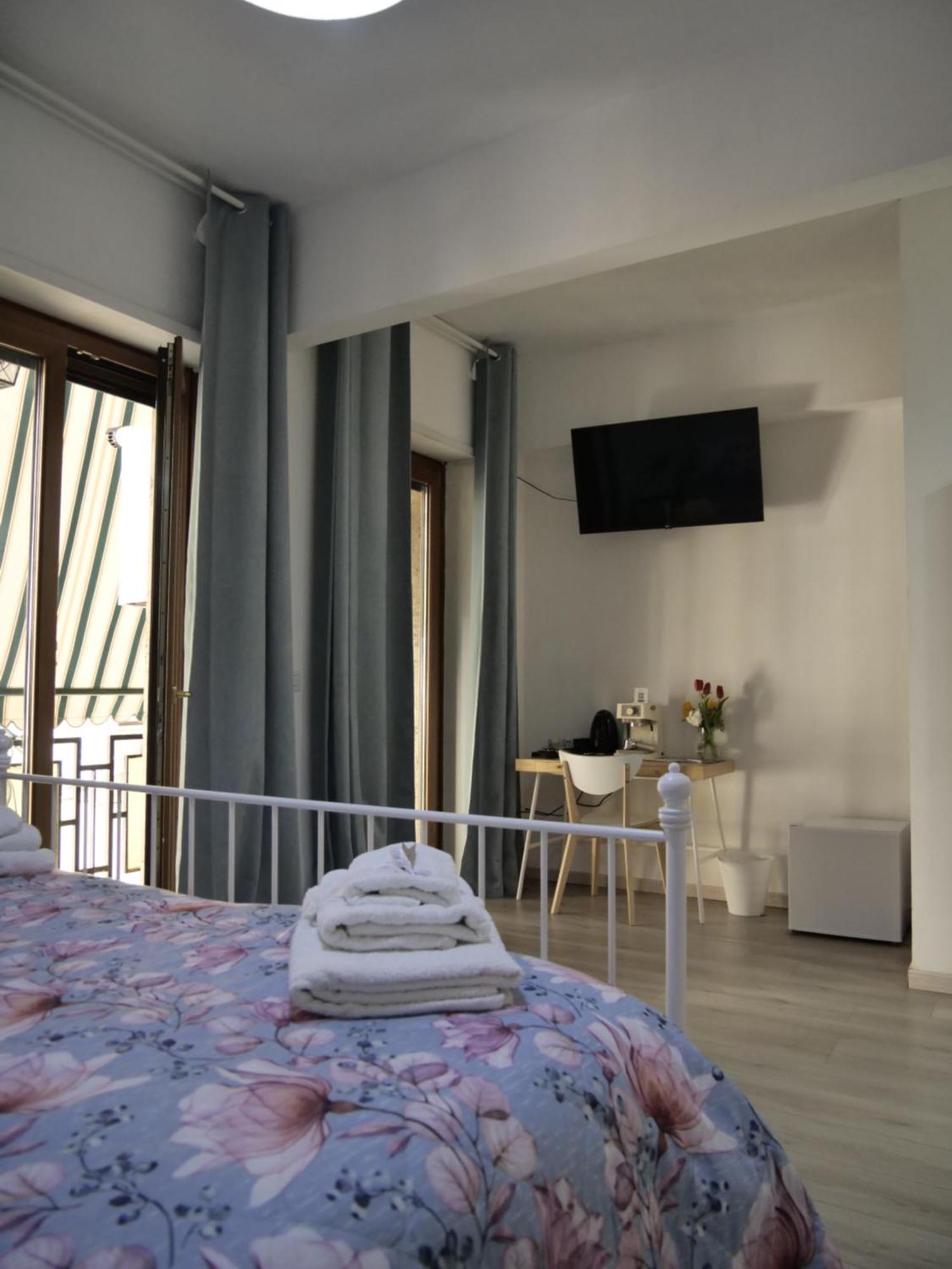 Bed and Breakfast Happy In Neapel Exterior foto