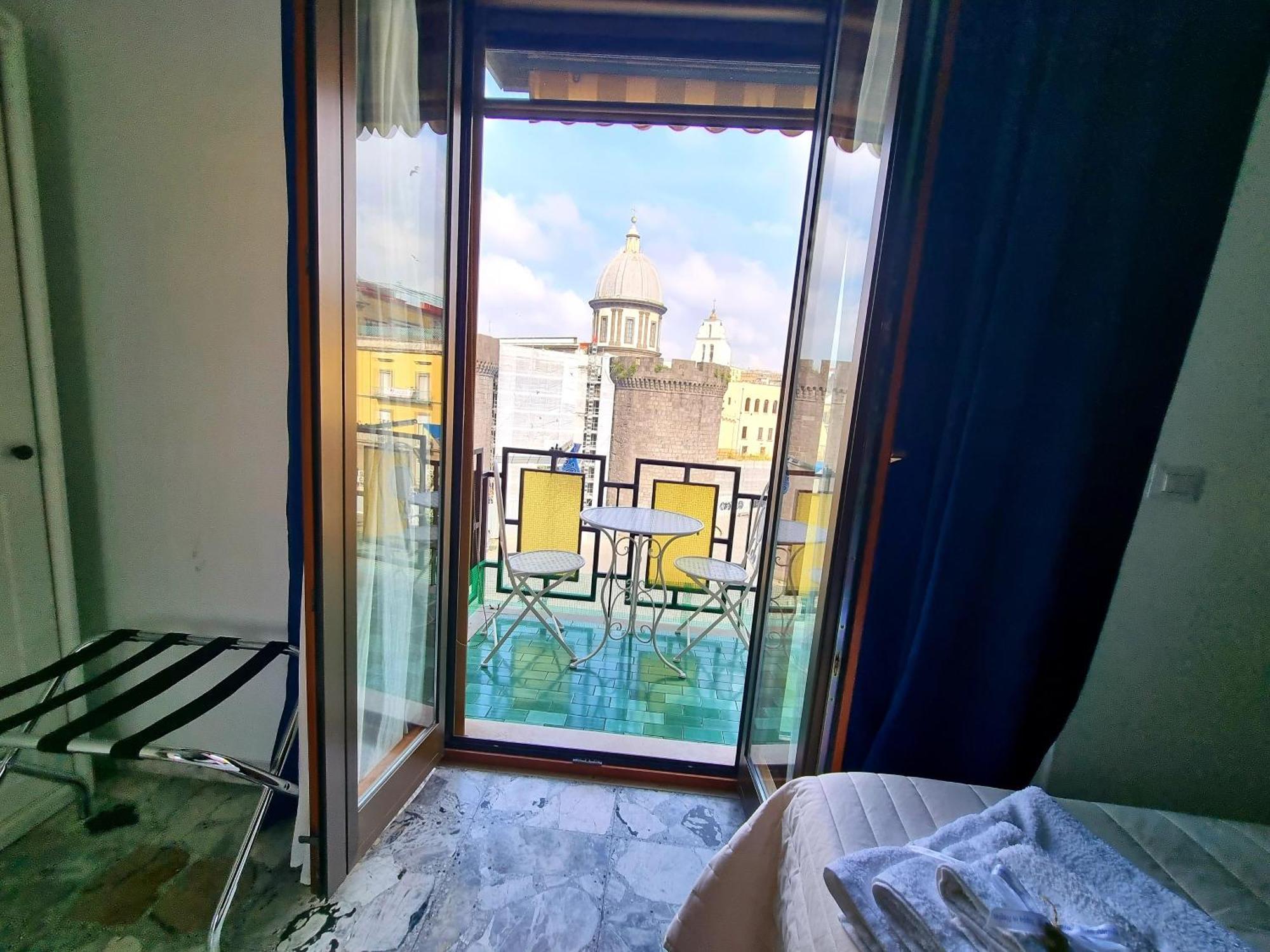 Bed and Breakfast Happy In Neapel Exterior foto
